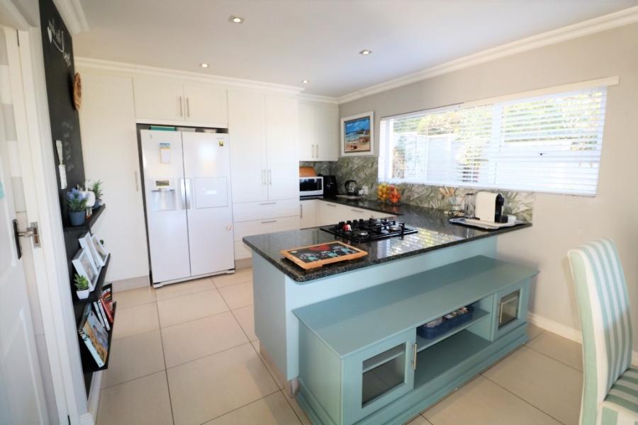 To Let 3 Bedroom Property for Rent in Baysville Eastern Cape